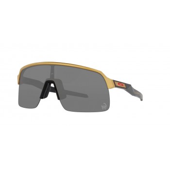 OAKLEY 