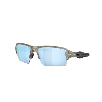 OAKLEY 