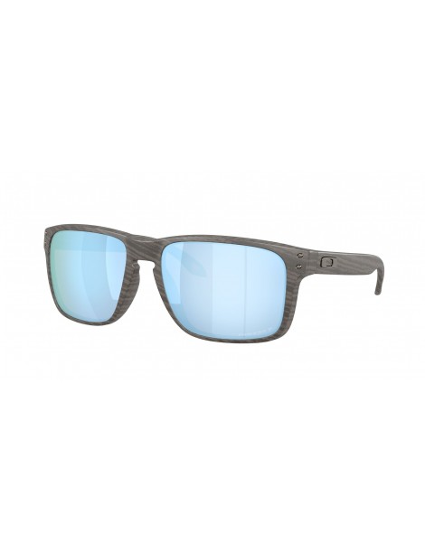 OAKLEY 